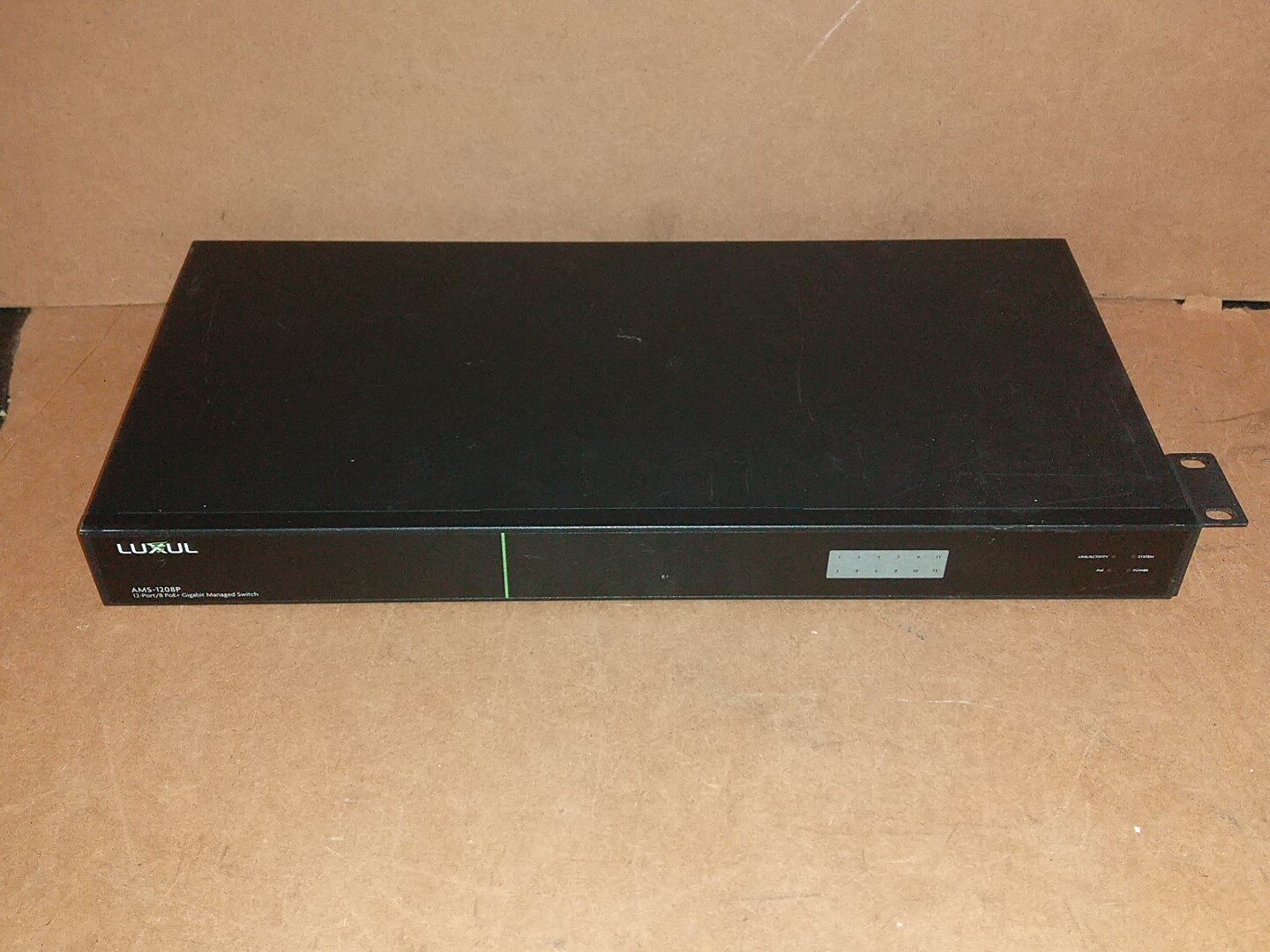 Luxul AMS-1208P 12 Port/8 Port POE + Gigabit Network Switch. Tested and Working