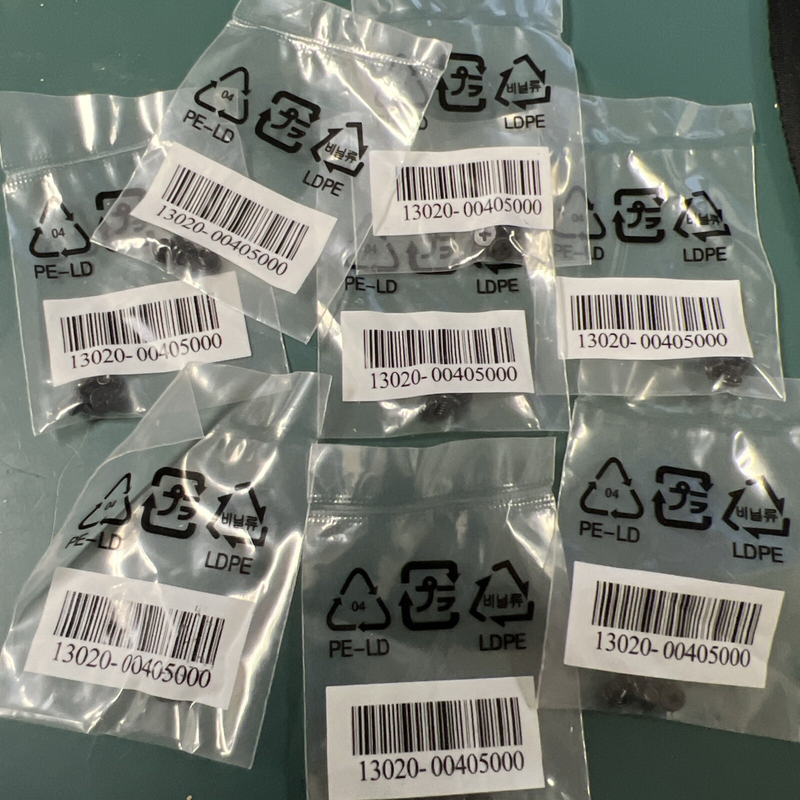 LOT OF 8 ASUS Fan Extension Card II Screw  13020-00405000, 4 x Black Screws