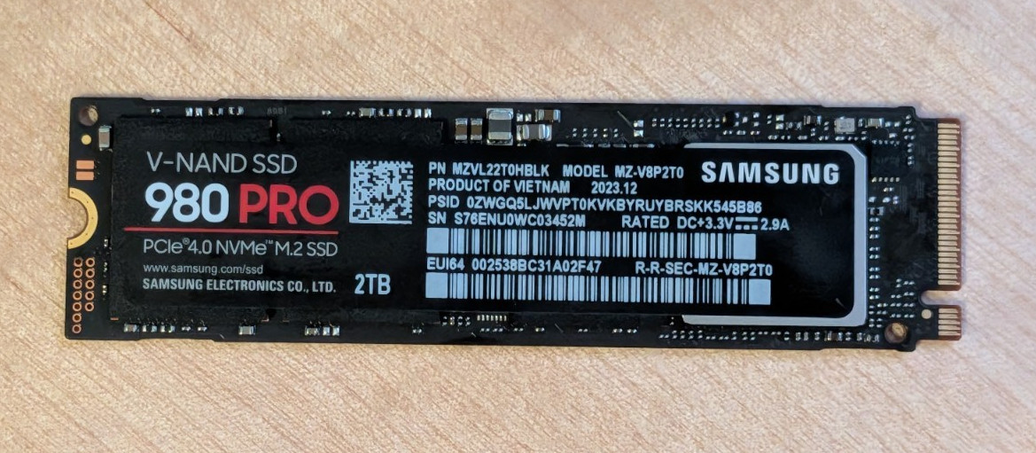 Samsung 980 PRO 2TB PCIE 4.0 x 4 NVMe Gen4 M.2 SSD MZ-V8P2T0