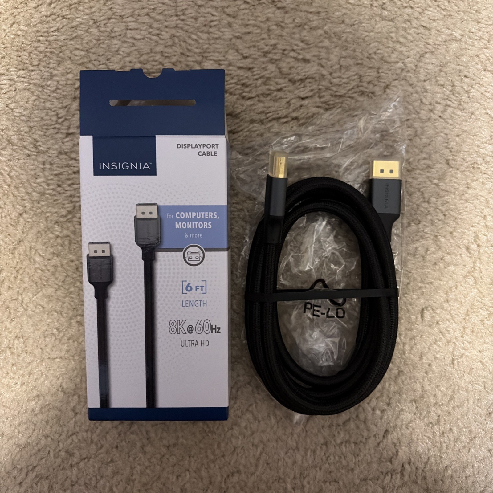 Insignia- 6' DisplayPort Cable - Black