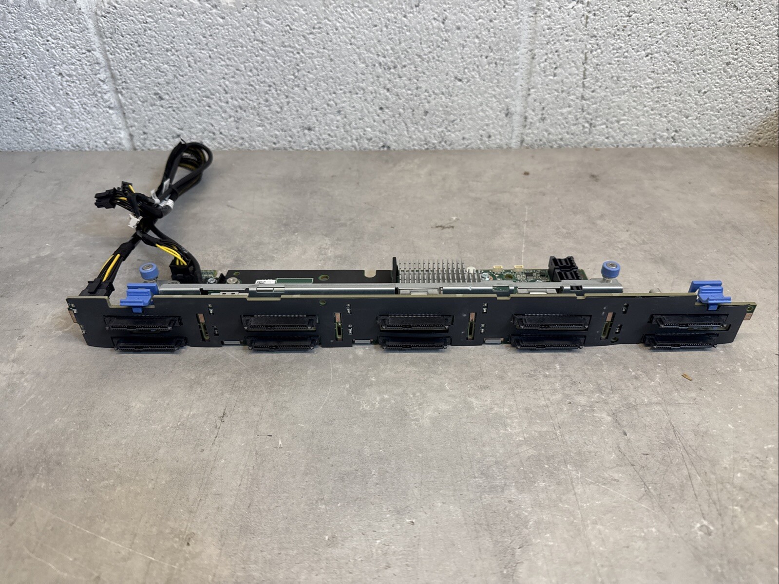 Dell PowerEdge R640 2.5" 10-Bay Backplane Board Dell (P/N: 091P78 0PGJ4P 0NFNNV)