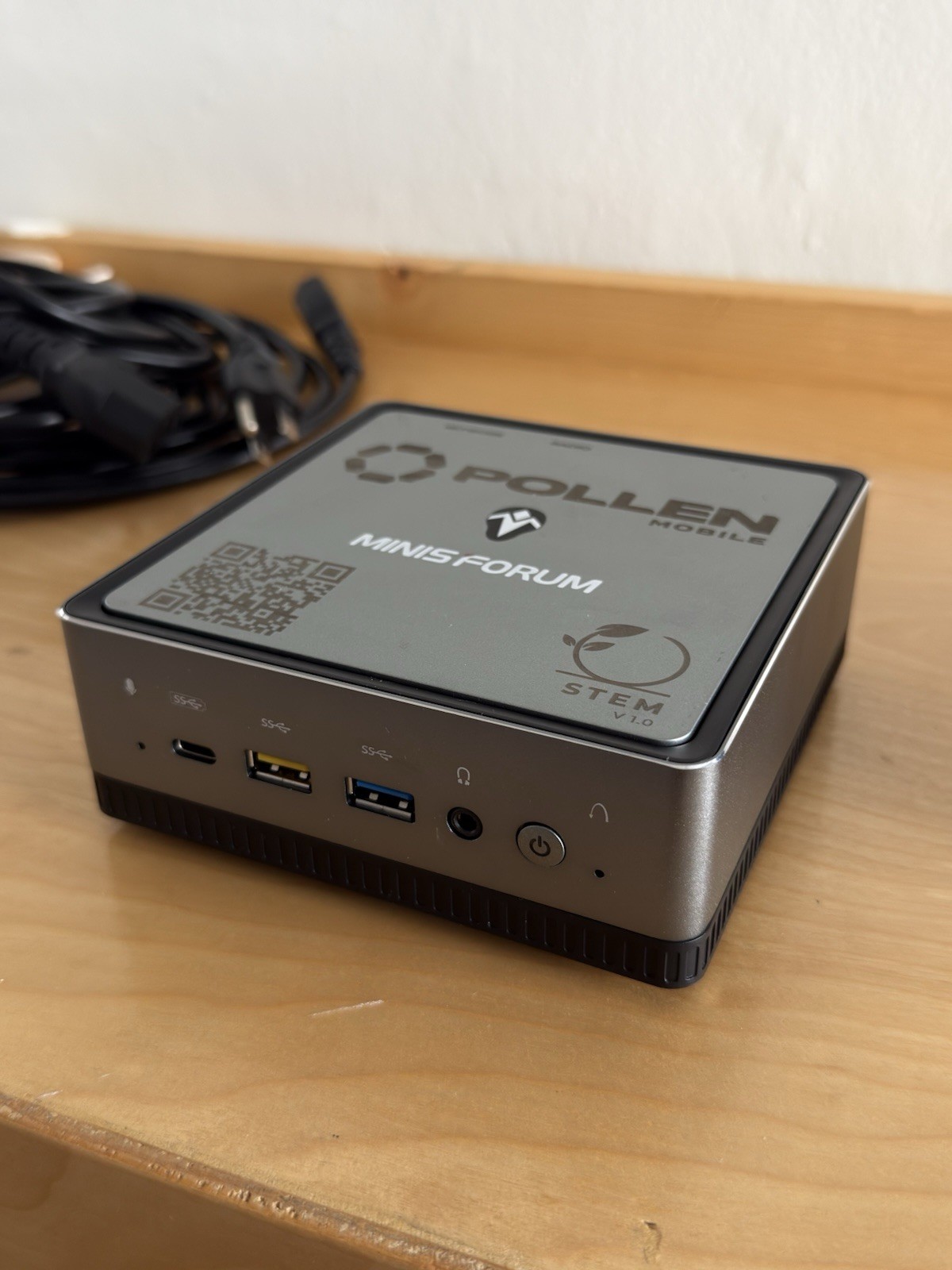 MINISFORUM Deskmini UM270 MINI PC AMD Ryzen 7 2700U DDR4 8GB RAM + 256GB NVME M2