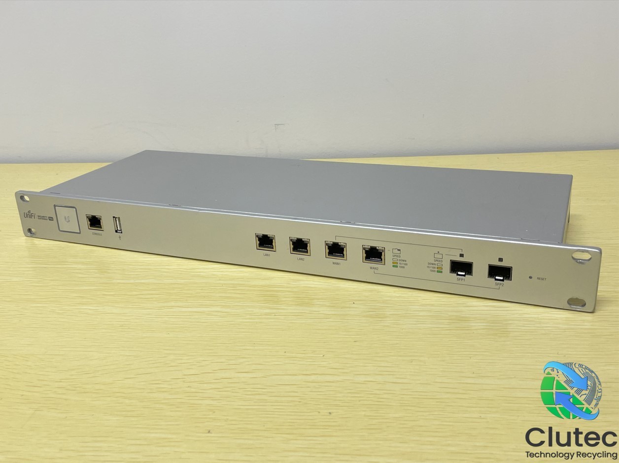 Uniquiti Networks UniFi Security Gateway Pro USG-PRO-4 4-PORT Ethernet Netwoking