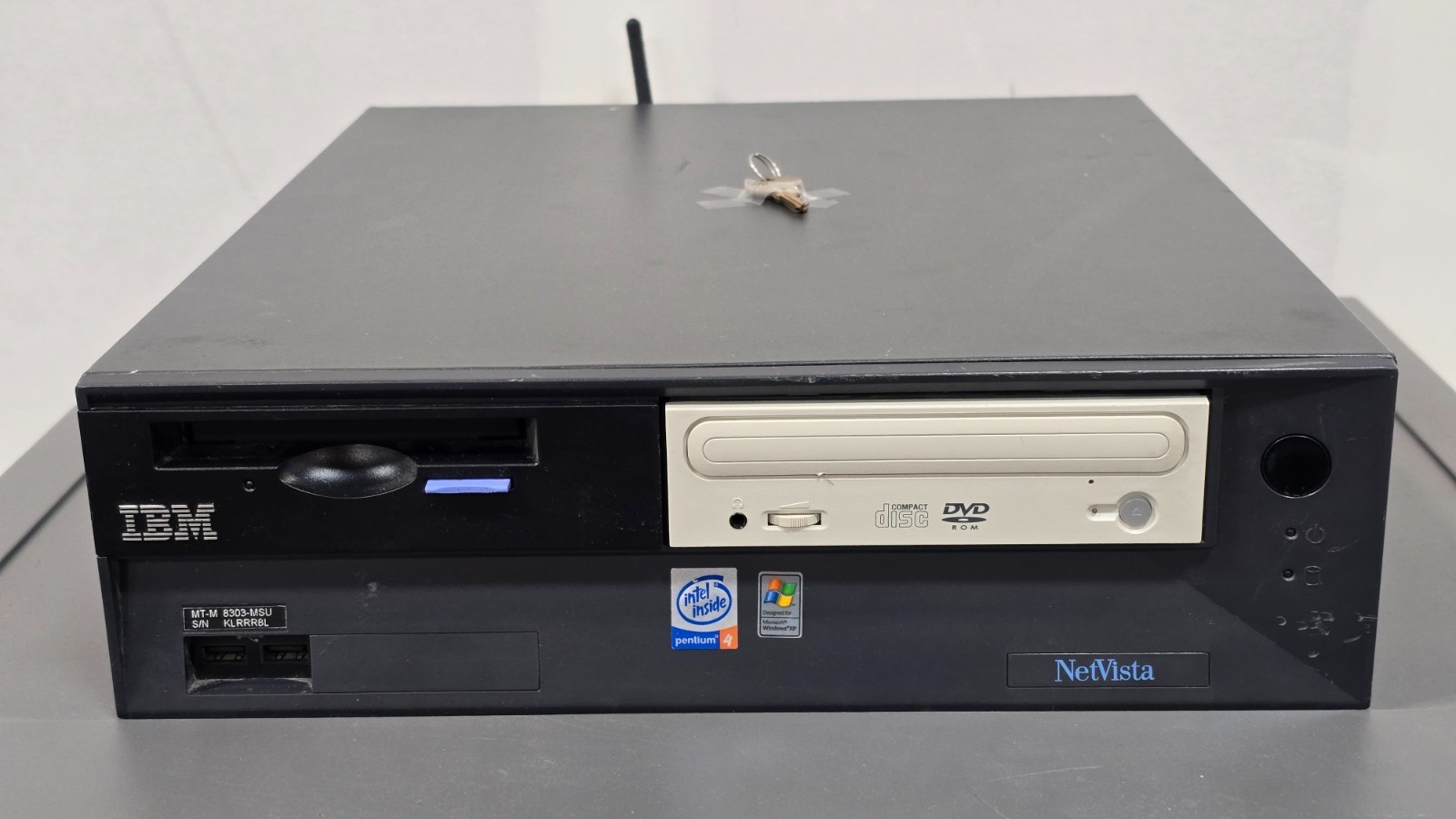 Vintage IBM NetVista, Pentium 4, 640KB RAM, no HDD or OS #21