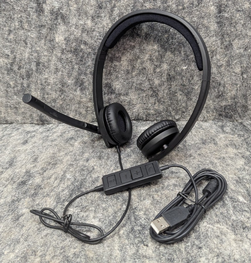 🔥Works Great🔥 Logitech H570e USB Stereo Headset - Black (Model 981-000574)