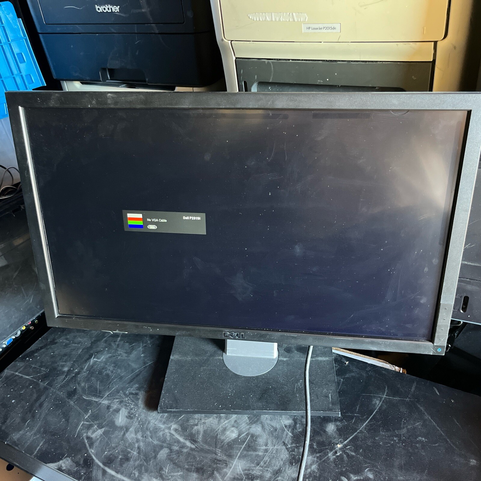 Dell P2311H LED LCD 1920 x 1080 Flat Screen 23" Monitor - DVD-D, VGA & USB Stand