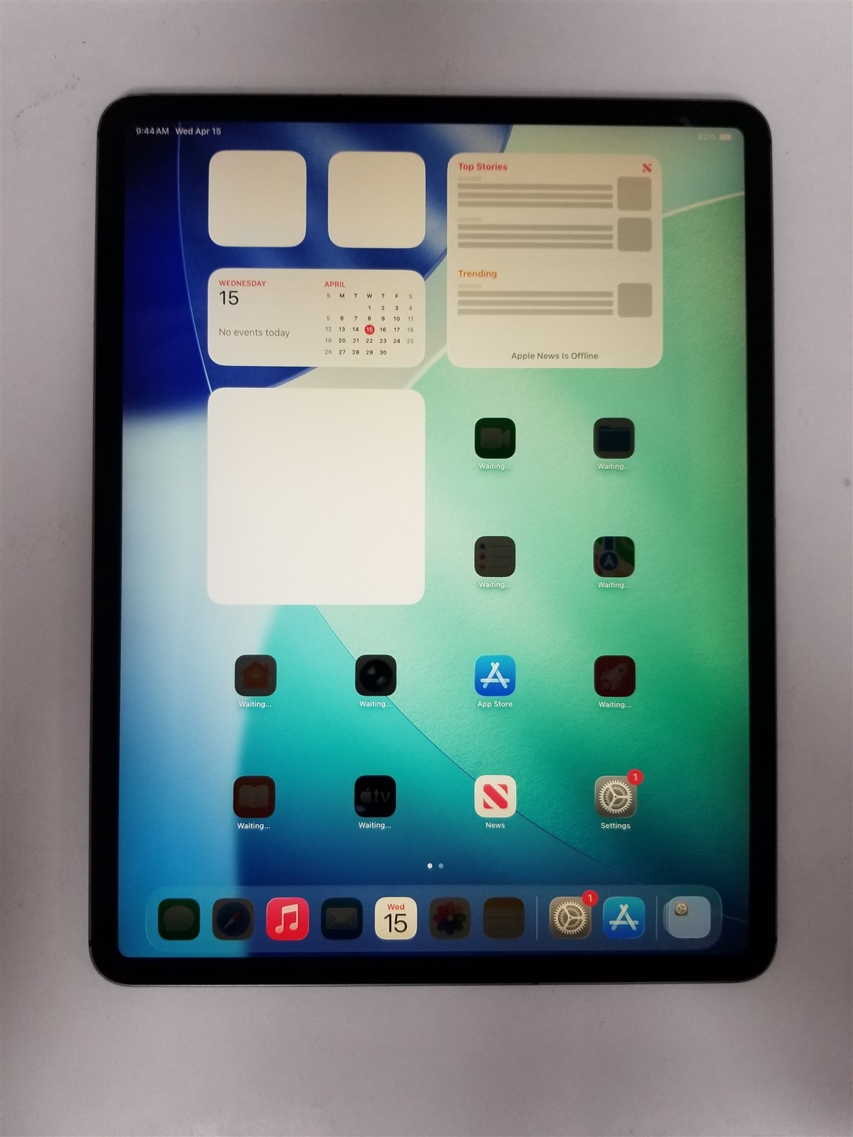 Apple iPad Pro 12.9" 3rd Gen 256GB Gray A2014 (Unocked) Discounted zW1405
