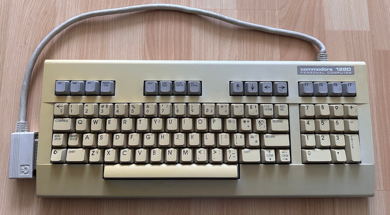 Commodore C128D Keyboard # 08 26, Works, Unit 1