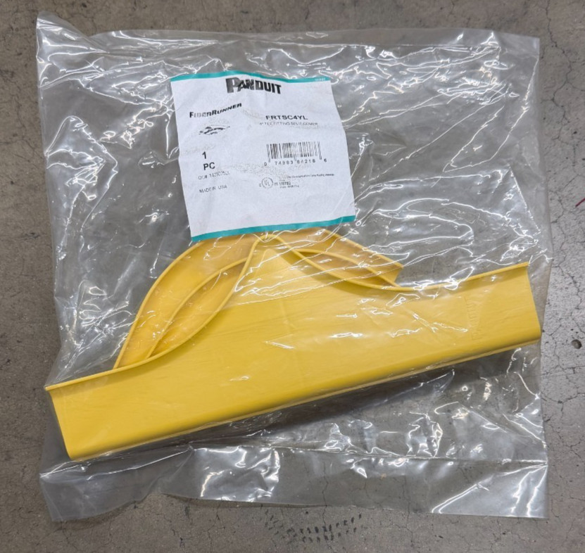 PANDUIT / FRTSC4YL / 4"  Tee Fitting Split Cover FIBER RUNNER