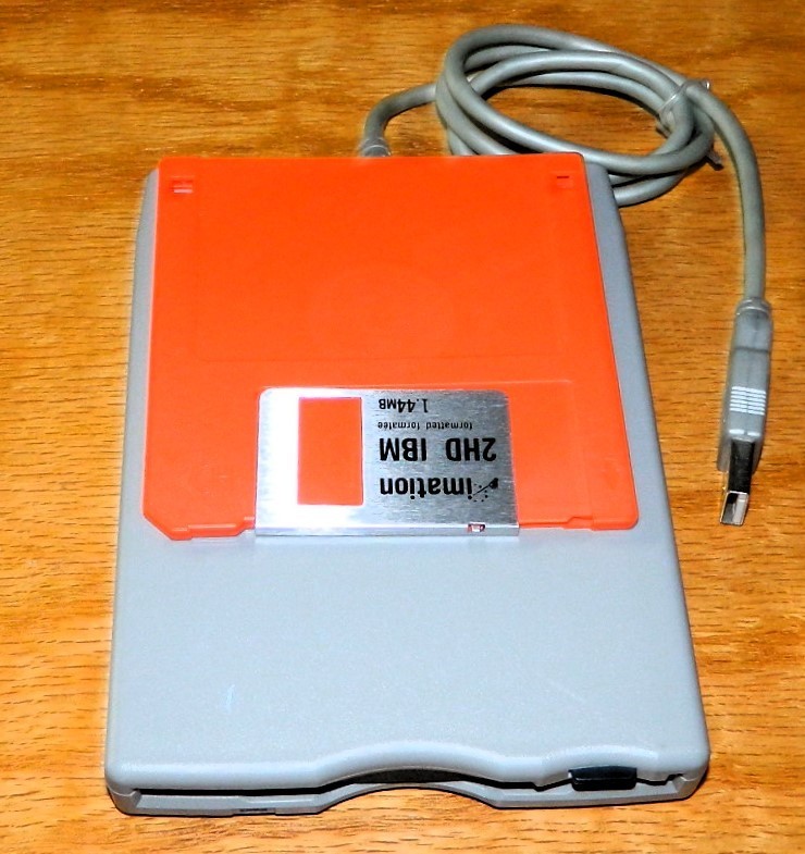 Smart Disc FDUSB-TM2 Extenal 3.5" Floppy Disc Drive w/ 1 Floppy Disc Tested