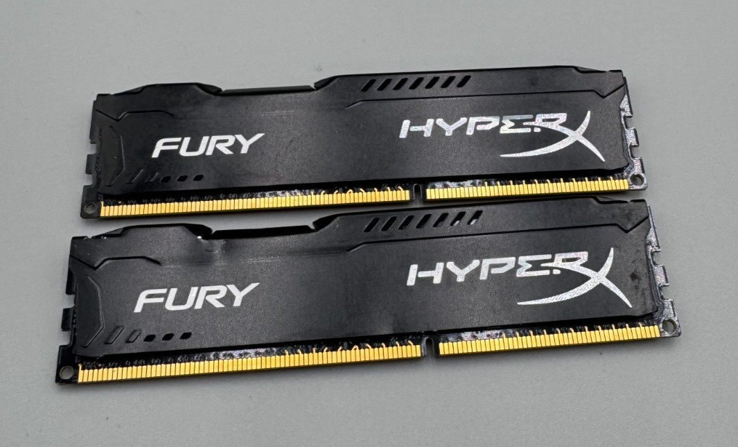 Lot Of 2 Hyper X Fury 16GB 2x8GB PC3 DDR3 3000R MHz Desktop Memory Module BlackB