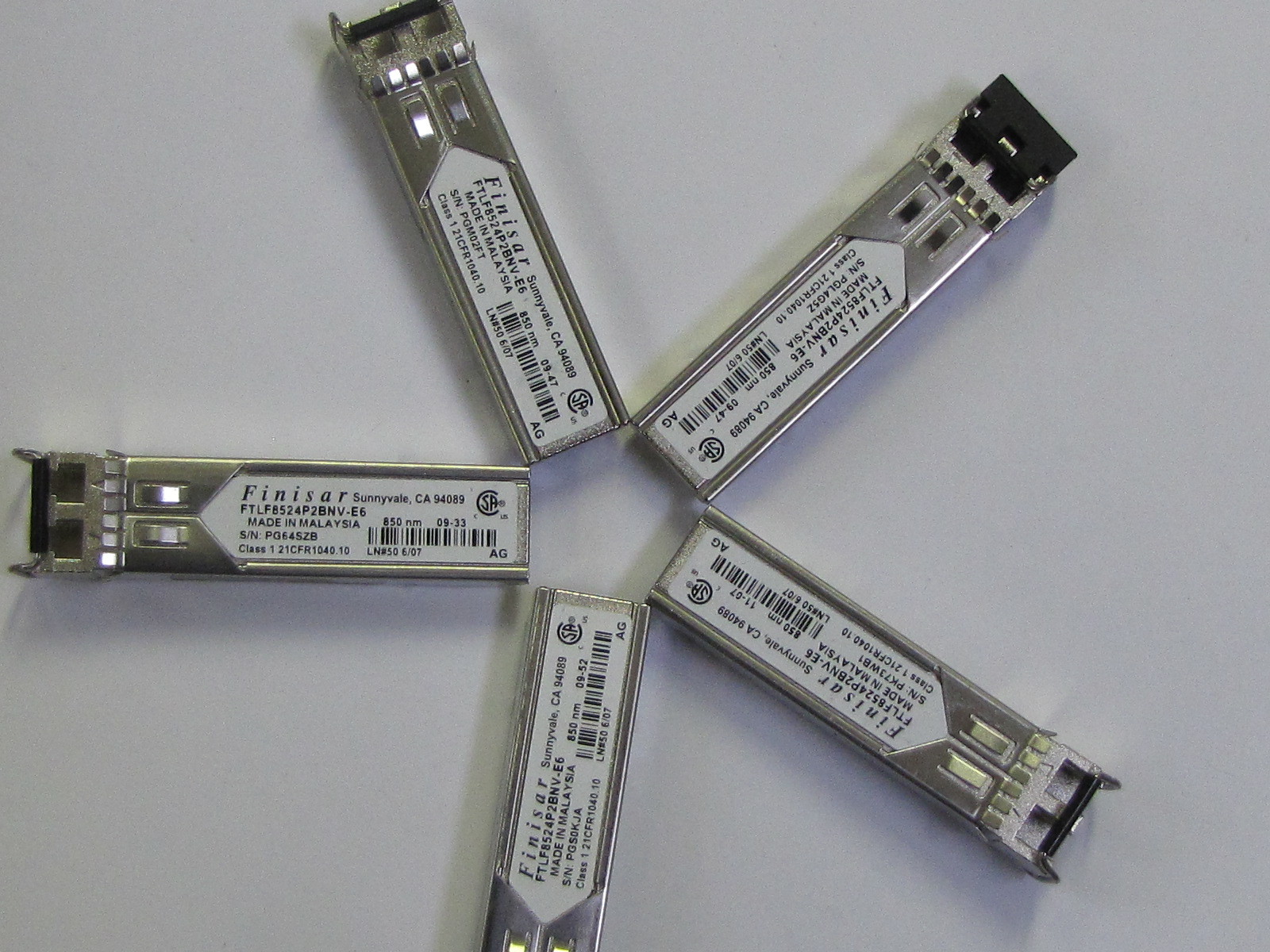 Finisar FTLF8524P2BNV-E6 4Gb SFP 500m SW FC FTLF8524P2BNV