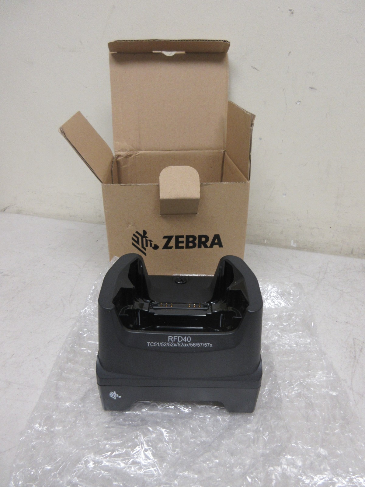 Zebra RFD40 Single Slot Cradle For TC22 T27 HC20 T50 CR40-1S0T-TC5-M-01 *NEW*