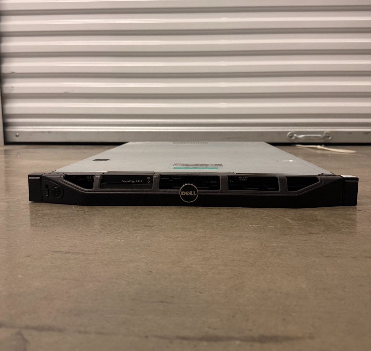 Dell PowerEdge R415 (8GB RAM) [DUAL  AMD Opteron 4386 3.1GHz 8 Core ]