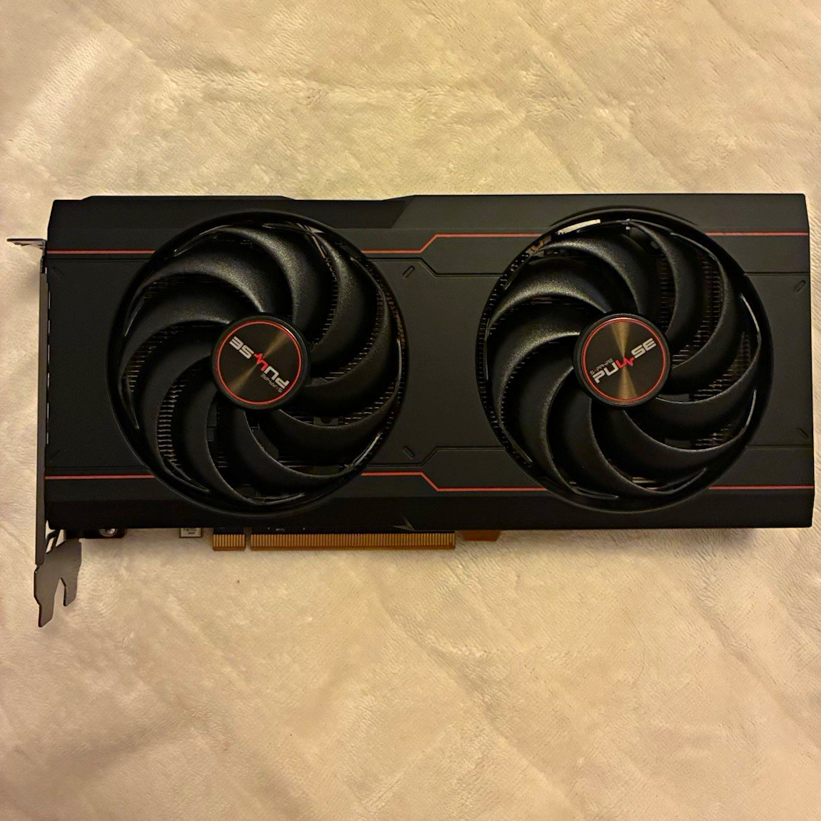 Sapphire Pulse AMD Radeon RX 6600 XT 8GB GDDR6