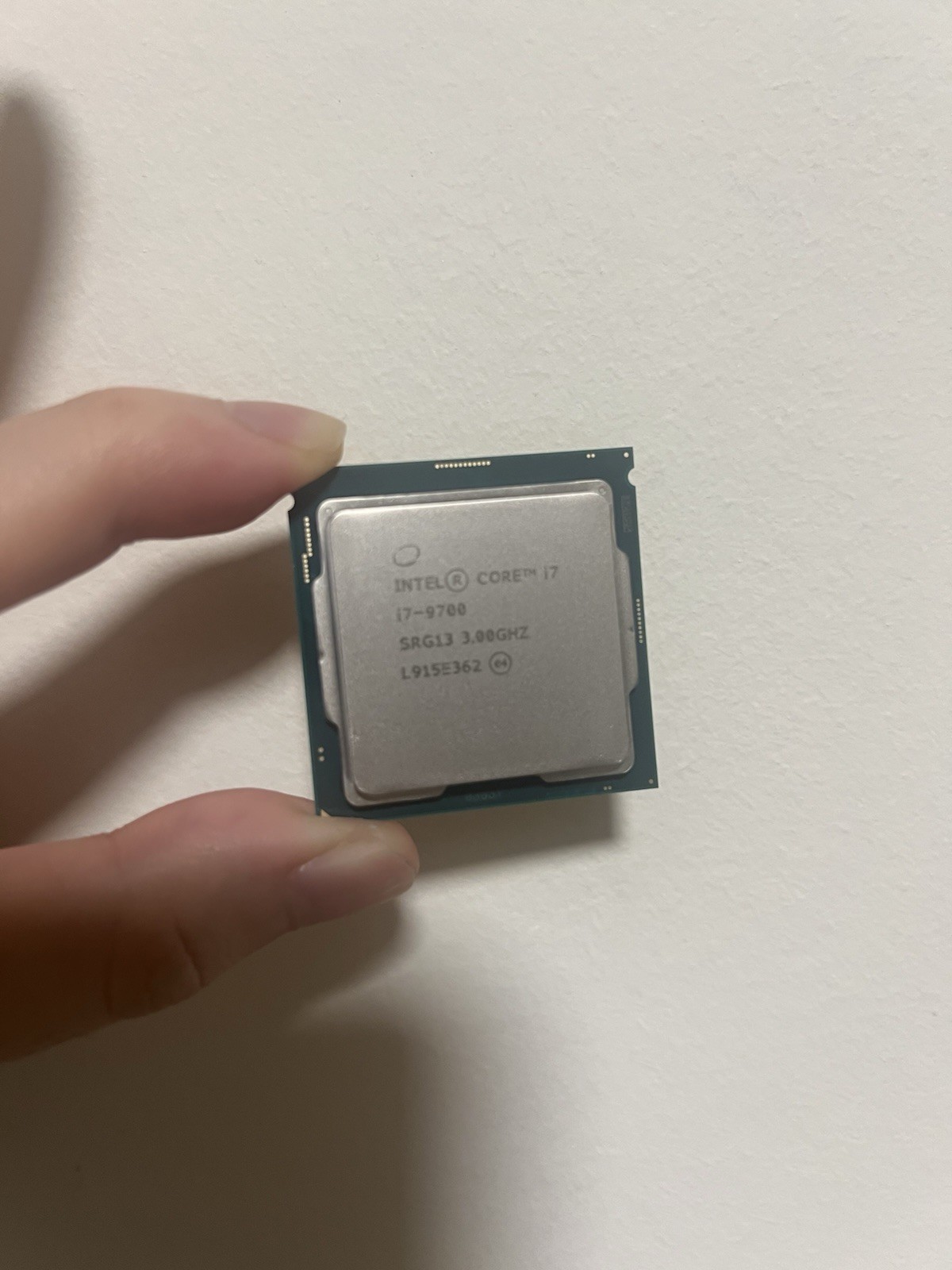 Intel Core i7-9700 3.00 GHz LGA 1151 Desktop CPU Processor SRG13