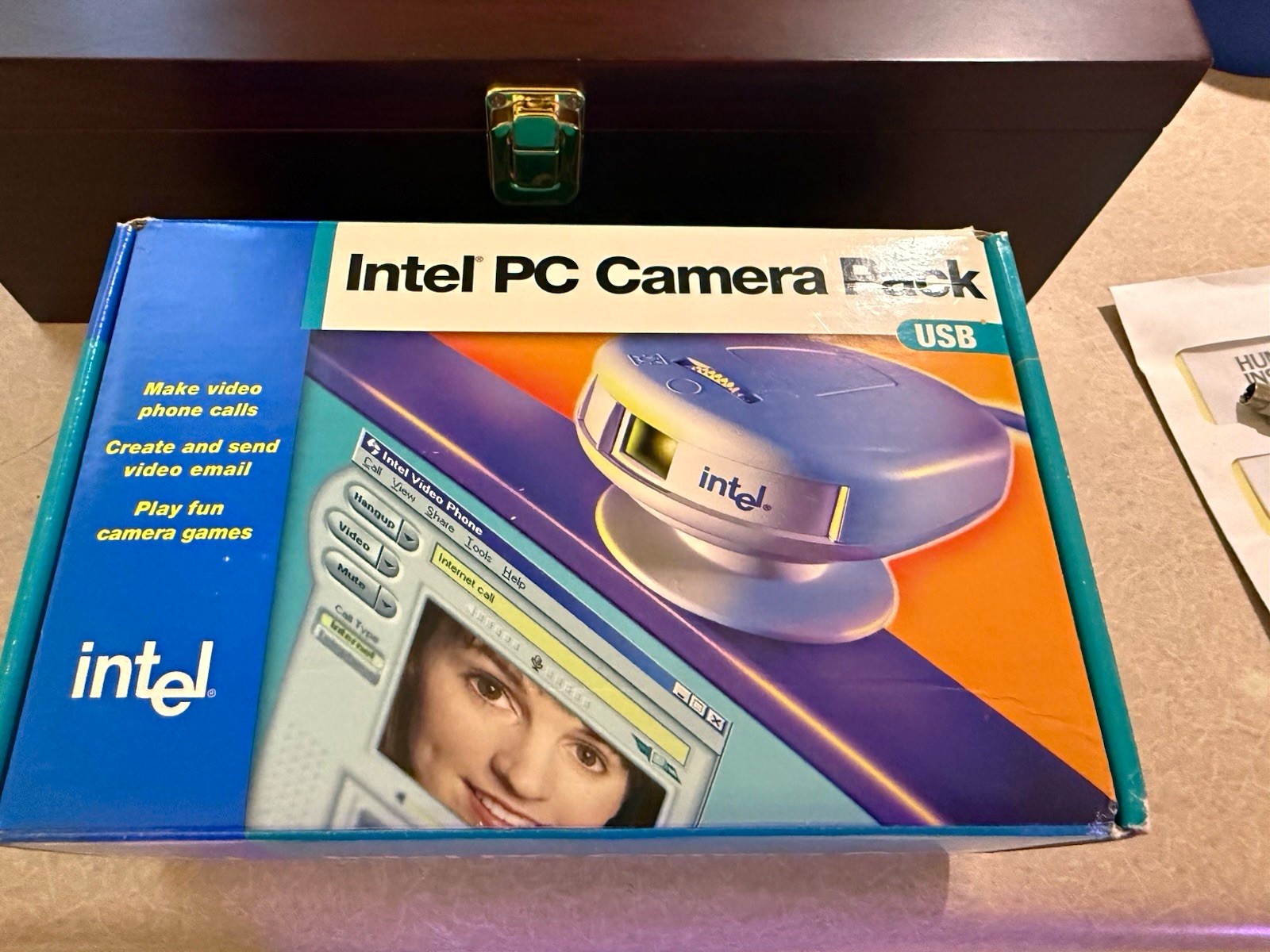 Vintage Intel PC Camera Pack USB CICP3 825118 NOS Open Box Complete 2000