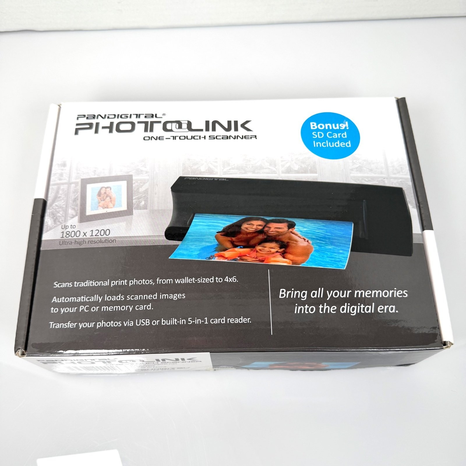 Pandigital PhotoLink One-Touch Photo Scanner PANSCN01 w/ SD Card - New Open Box