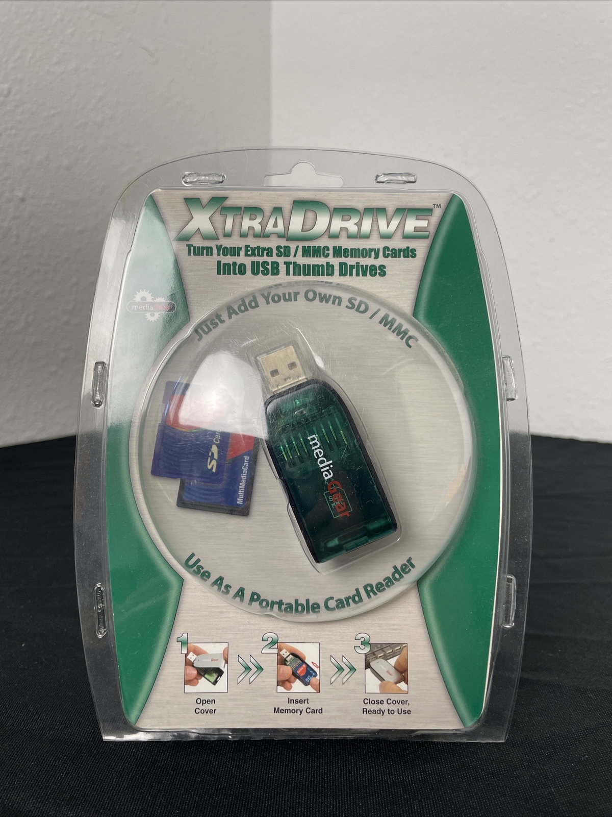 Brand NEW Media Gear Xtra Drive SD / MMC Memory Card USB Thumb Drive