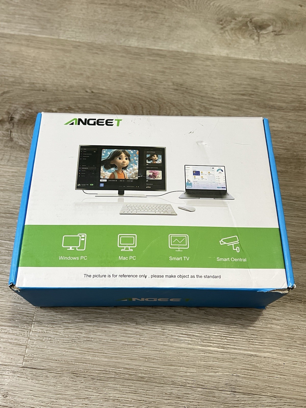 Triple Monitor KVM Switch – HDMI + DisplayPort, 8K/4K Resolution, 4 USB 3.0 Port