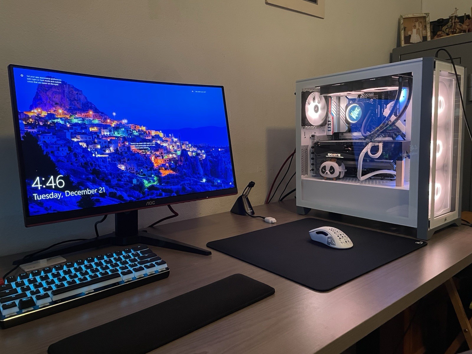 Custom White Gaming Desktop PC NVIDIA GeForce RTX RGB Liquid Cooling Windows 11