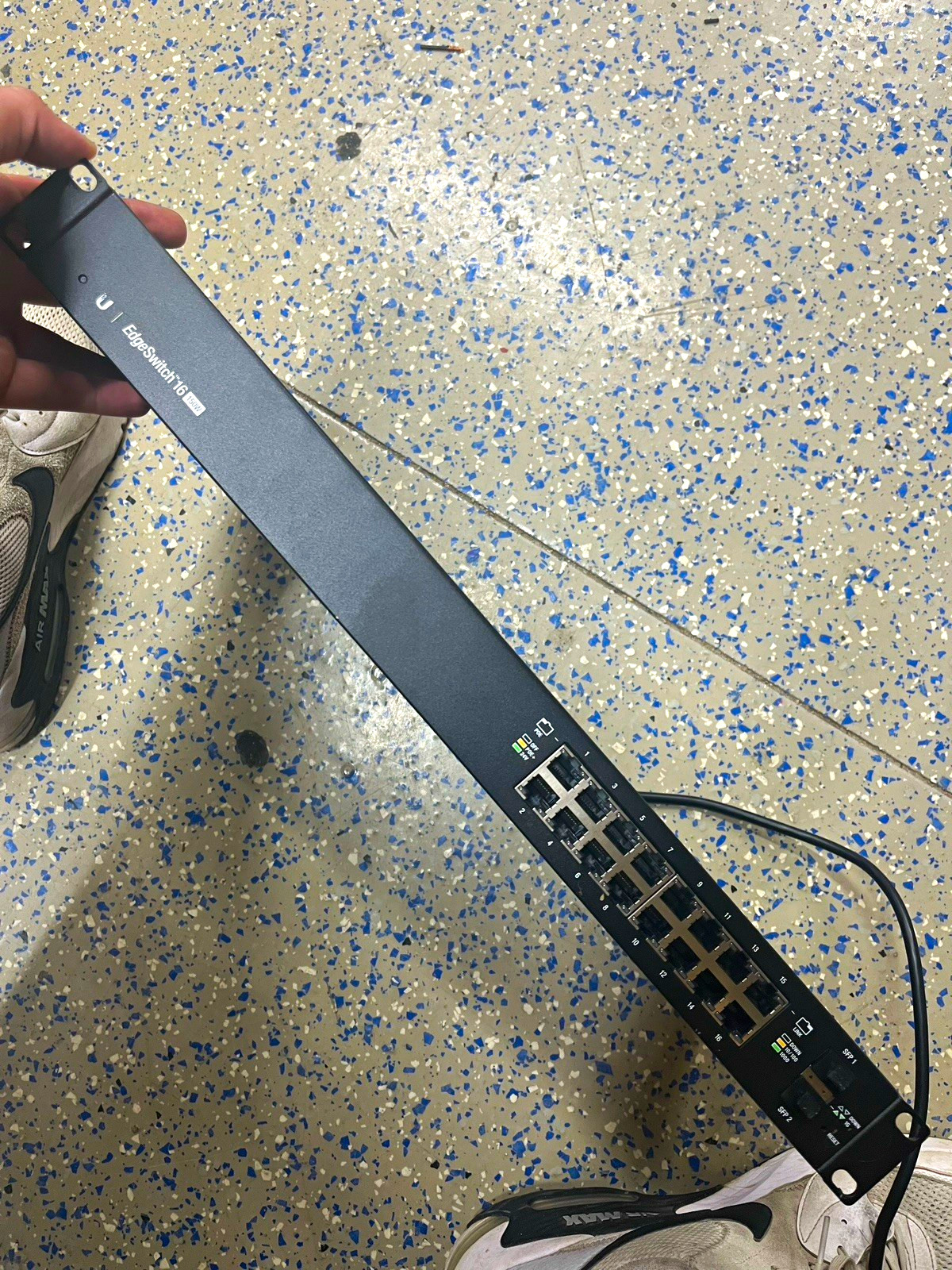 Ubiquiti Networks EdgeSwitch ES-16-150W 16-Port Managed L2 Gigabit SFP