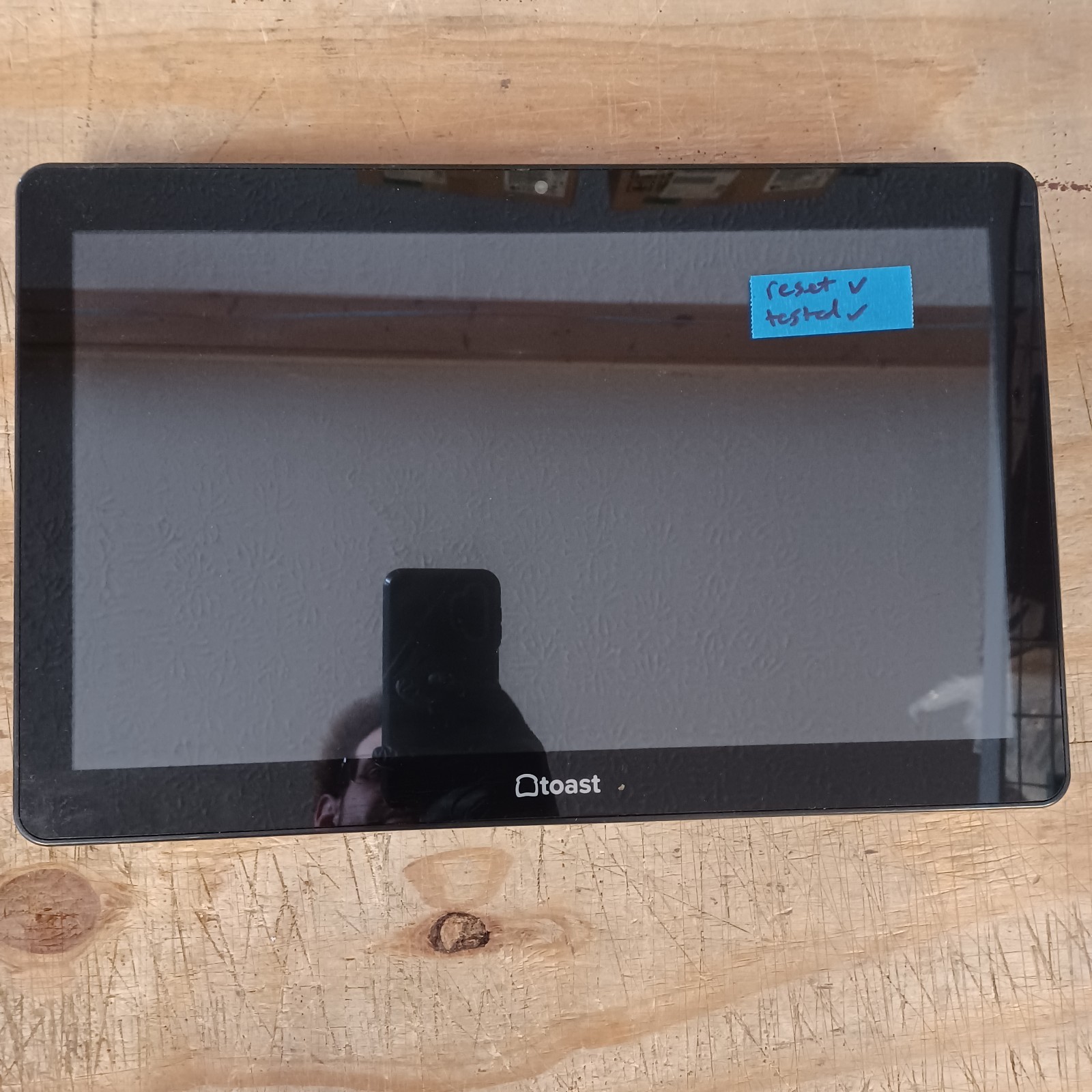 ELO ESY15i1 15.6" Touch Screen Display Monitor - Black