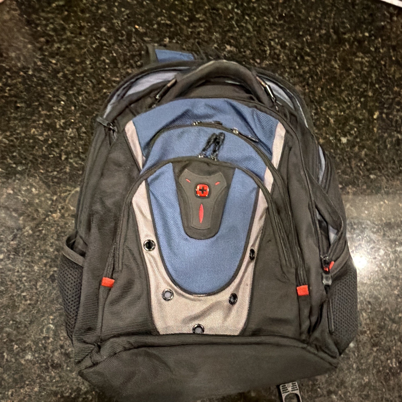 Wenger Laptop Backpack Solid Black/Blue/Gray Padded Airflow Back Panel