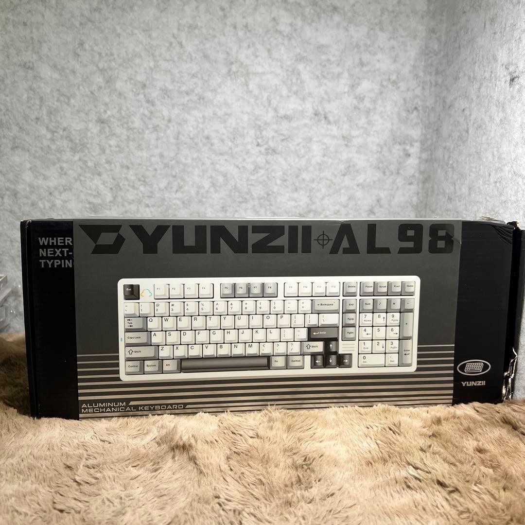 YUNZII AL98 Wireless Mechanical Gaming Keyboard Milk Switch 1800 Layout RGB