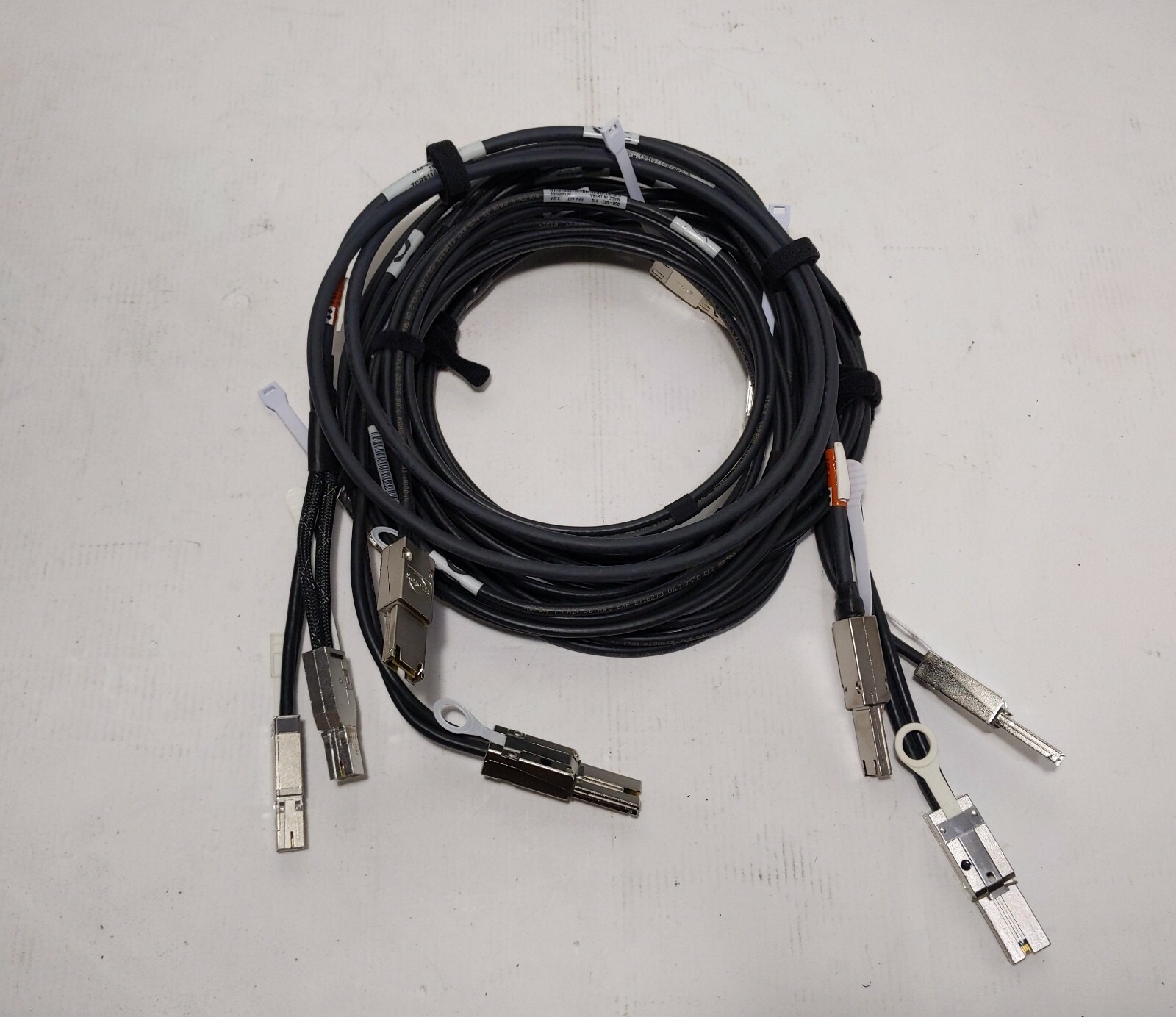 LOT OF 5 038-003-810 Mini-HDX4 to Mini-SASX4 2m Data Cable EMC/Molex/Amphenol/TE