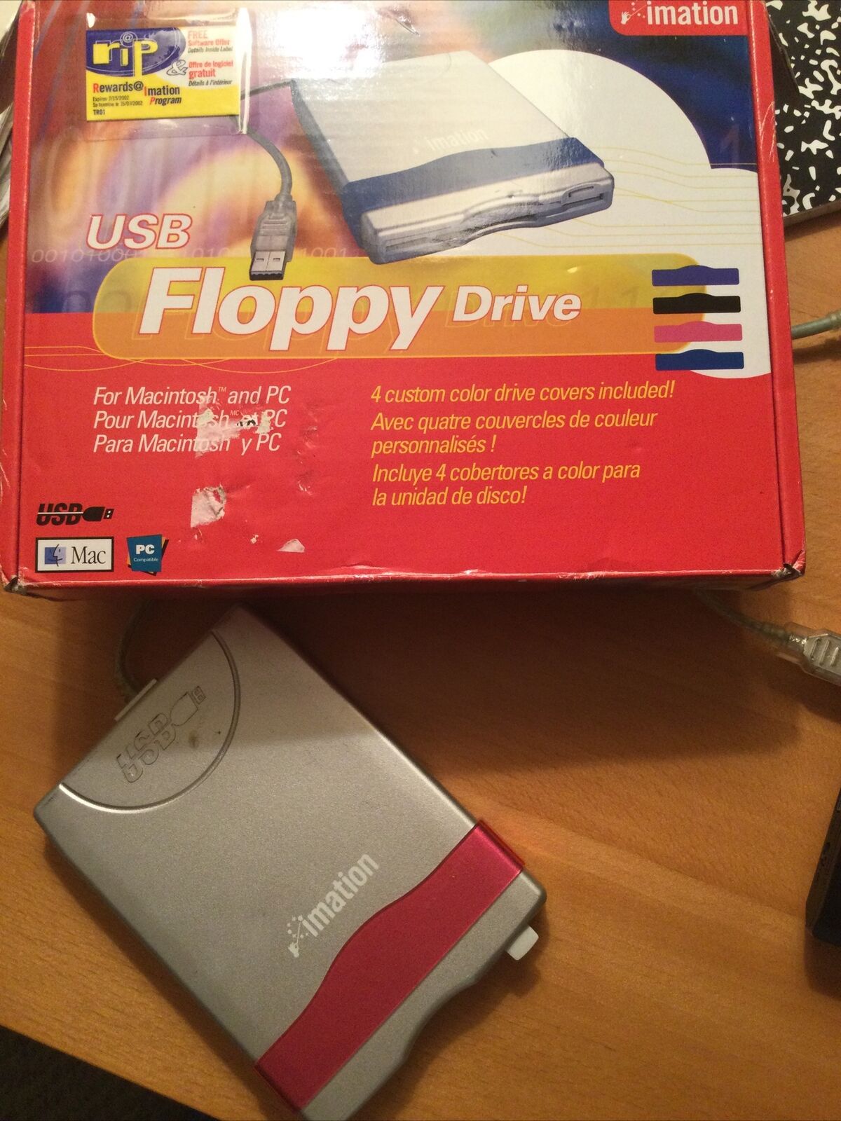 IMATION USB FLOPPY DRIVE for MAC OR PC. TESTED AND IT WORKS.