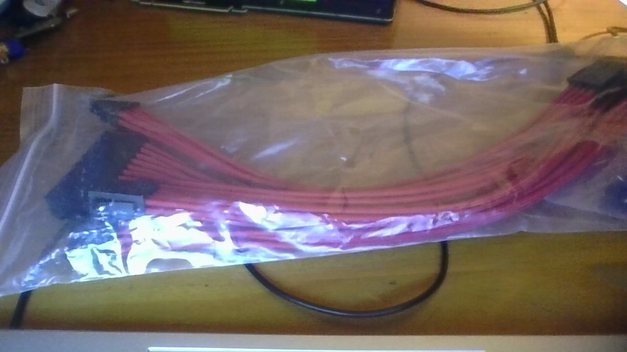 CableMod Pro ModMesh Sleeved Cable Extension Kit (Red)