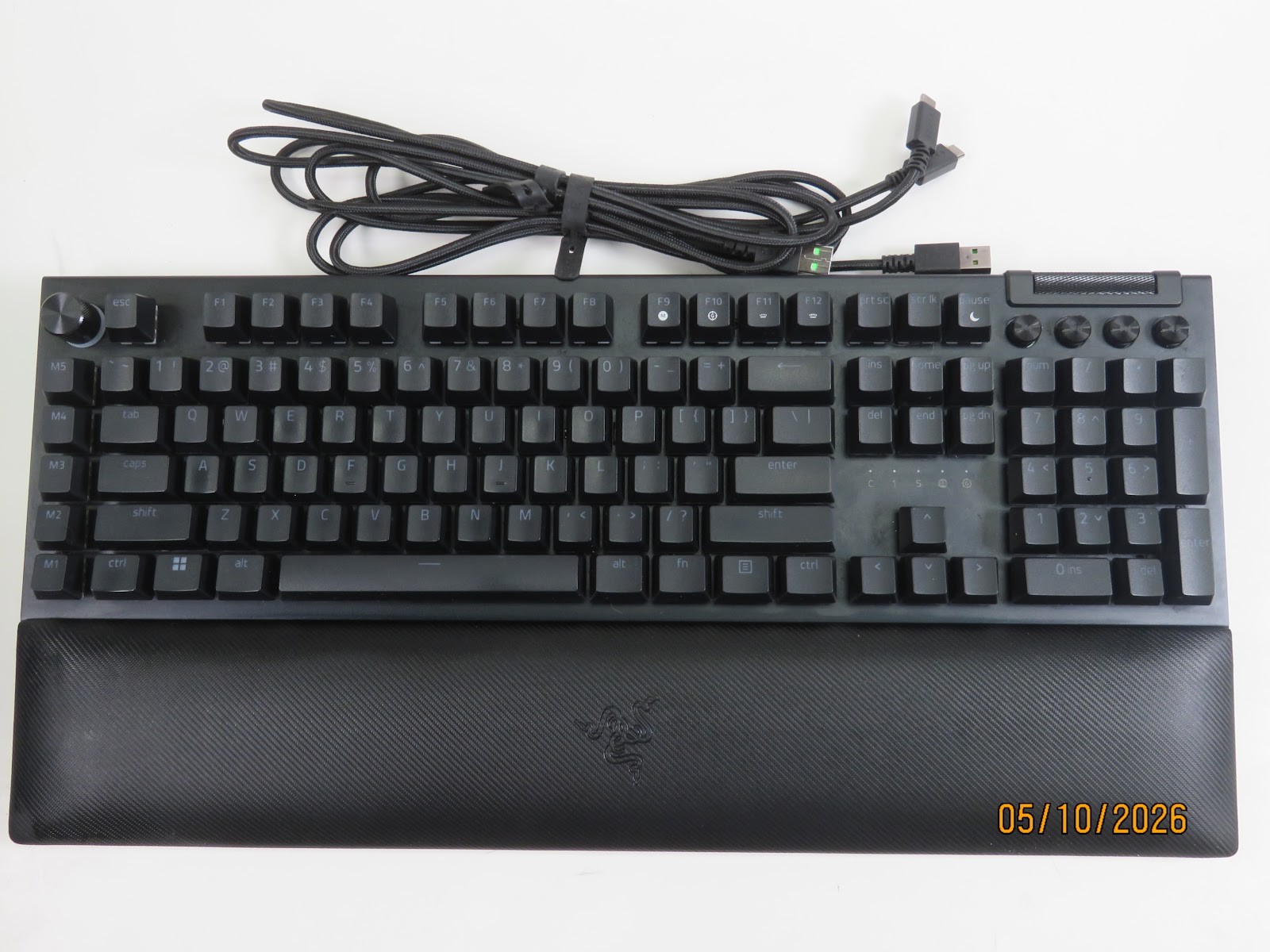 Razer BlackWidow V4 Pro Keyboard Orange Switches - Lighting Issue - FB4294