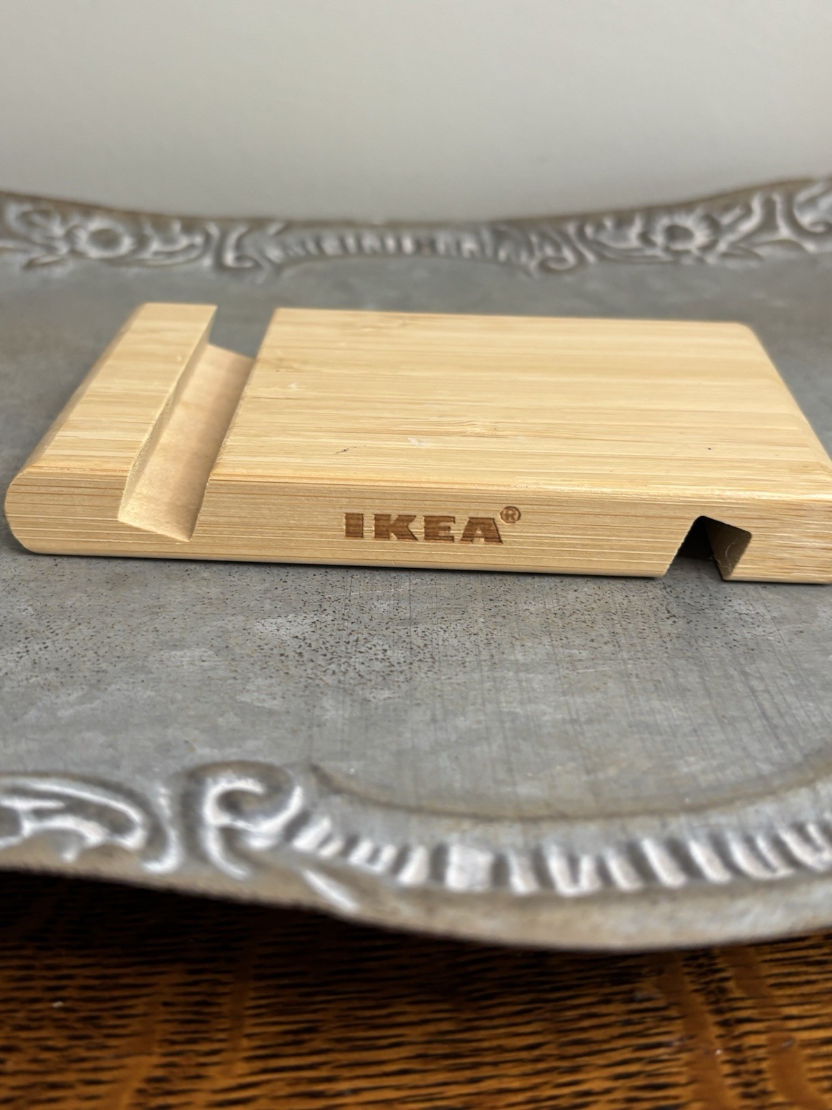 IKEA BERGENES Desk Stand Mobile Phone Tablet iPhone Cell Phone Bamboo holder