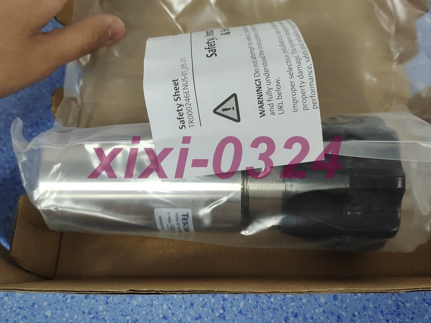 1PCS  NEW  TESCOM  44-1166-24-170  pressure relief valve  By DHL or FedEX