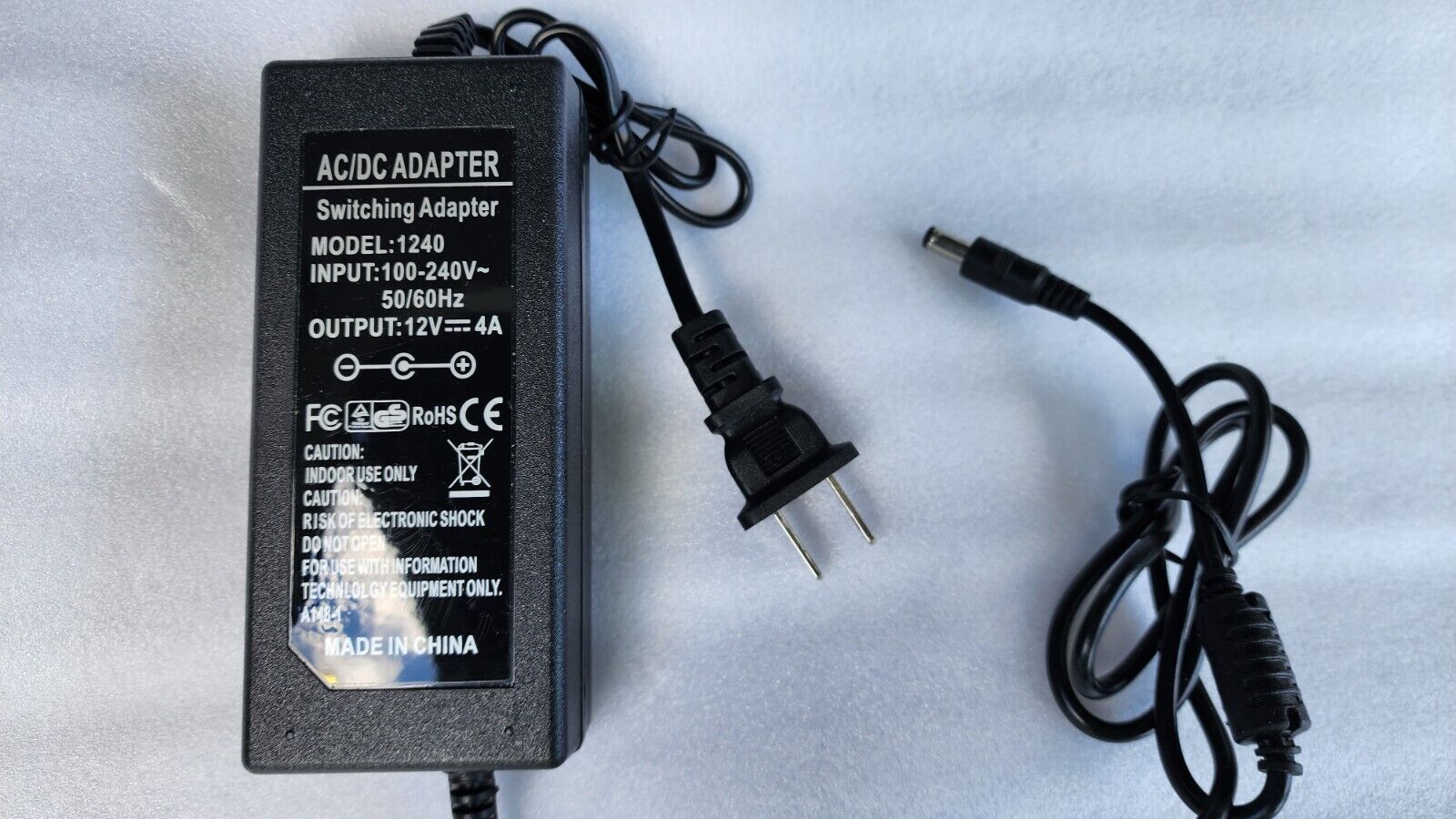 AC/DC Switching Adapter 1240 12V 4A V