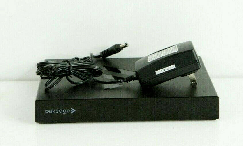 Pakedge Device & Software Inc. WR-1 Dual Band Wireless Router j103  