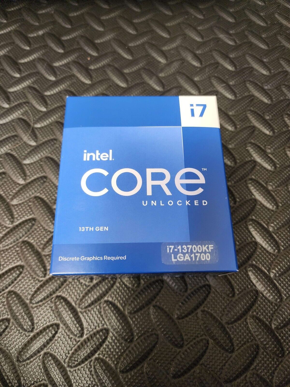 NEW Intel Core i7-13700KF Processor (up to 5.4 GHz, 16 Cores, LGA 1700)