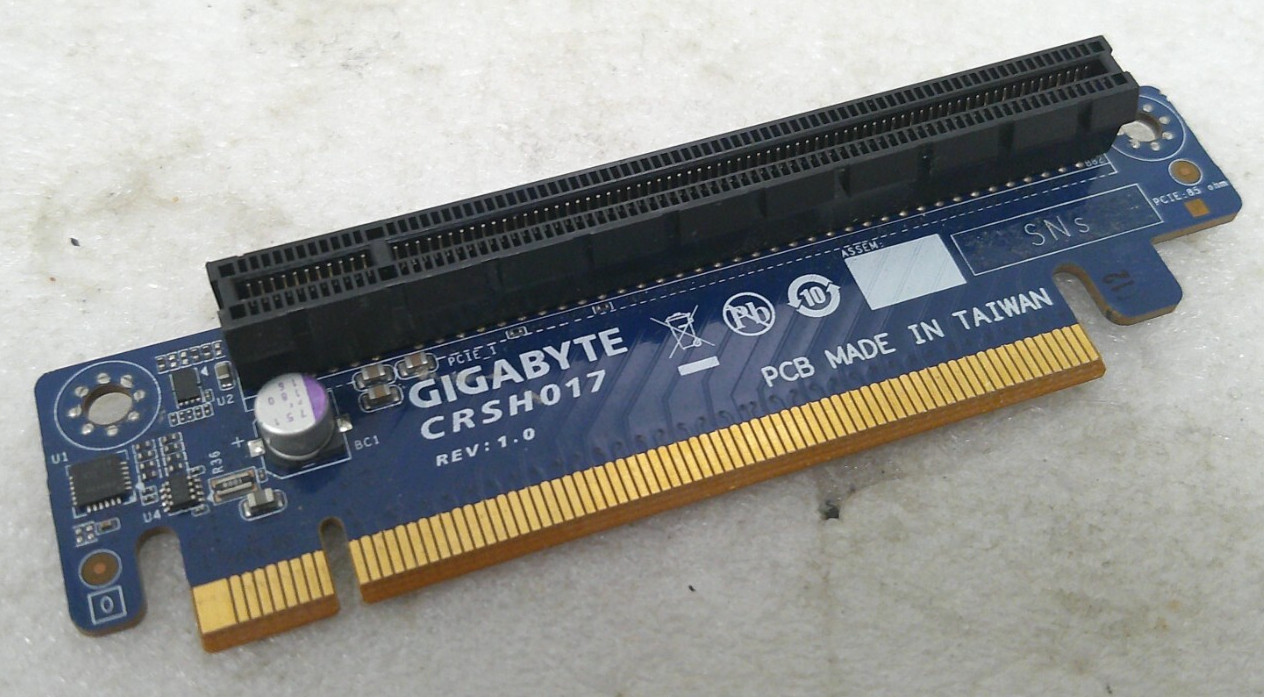 Gigabyte CRSH017 Rev: 1.0 Riser Card