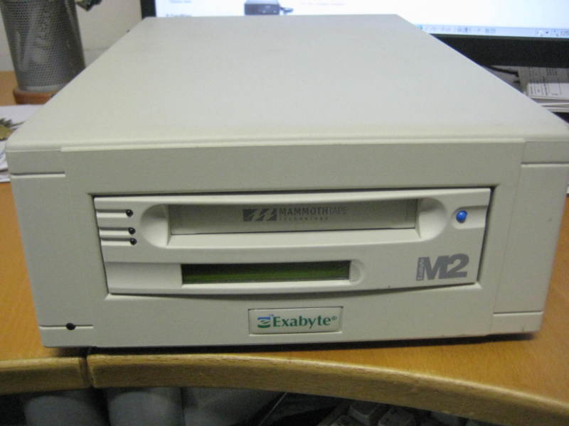 Exabyte M2 270003-123 4Mamoth2 TT2000FC 60/150Gb drive
