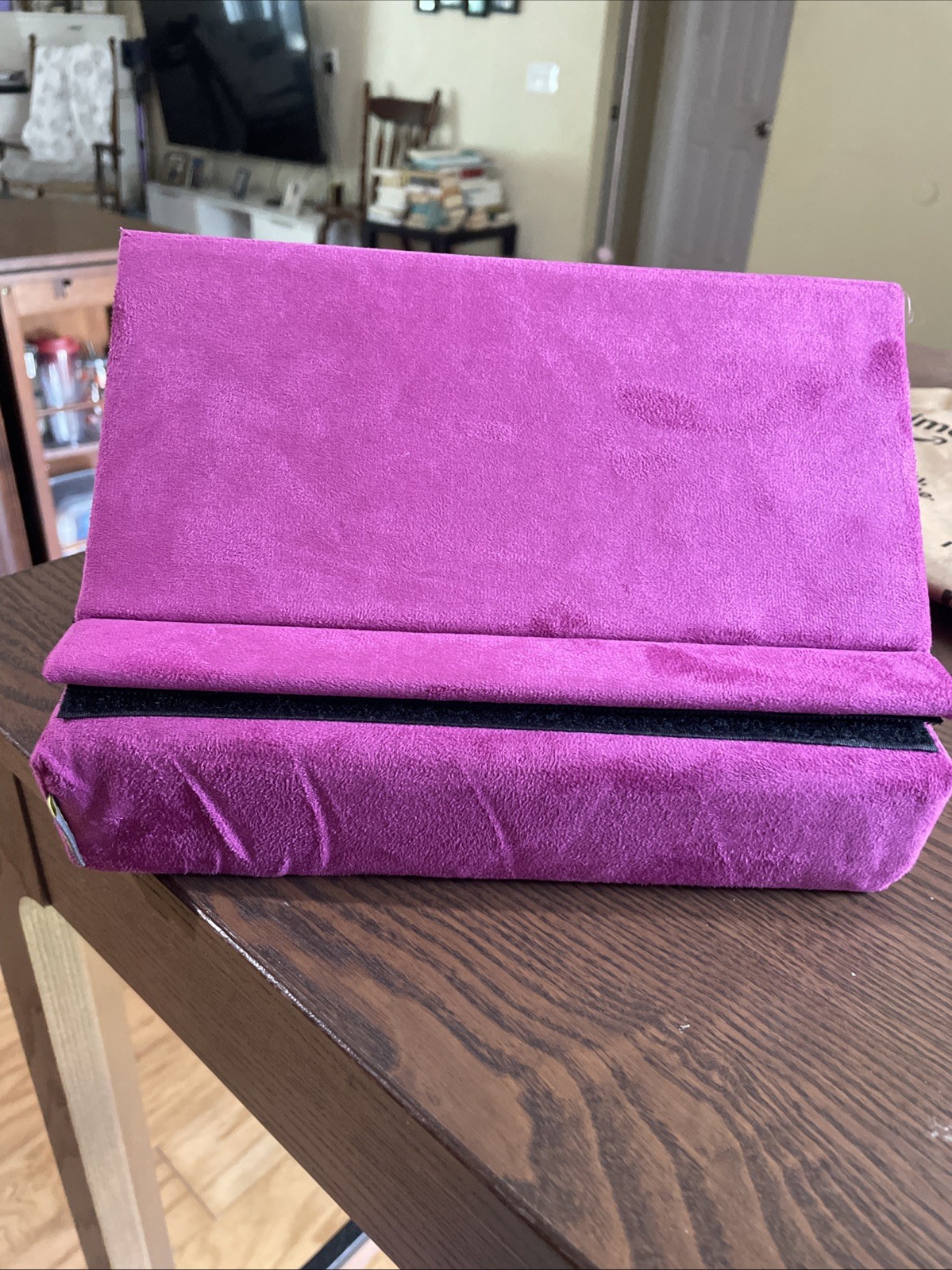 KDD Tablet Pillow Holder, Foldable iPad Stand for Lap, Bed and Desk pink