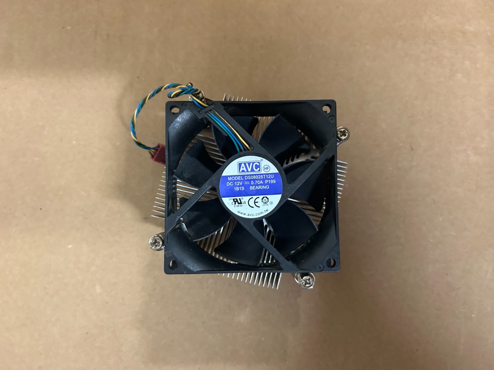 AVC 8025 DS08025T12U P084 12V 0.7A 8CM 4-Pin PWM Large Airflow Fan