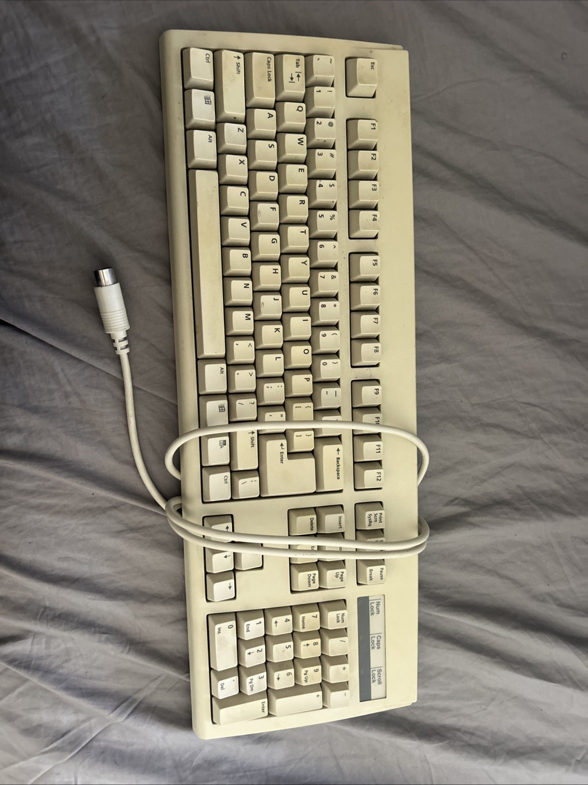 MicronPC  KBR001093-00 Mdl 5121 PS/2 Keyboard 