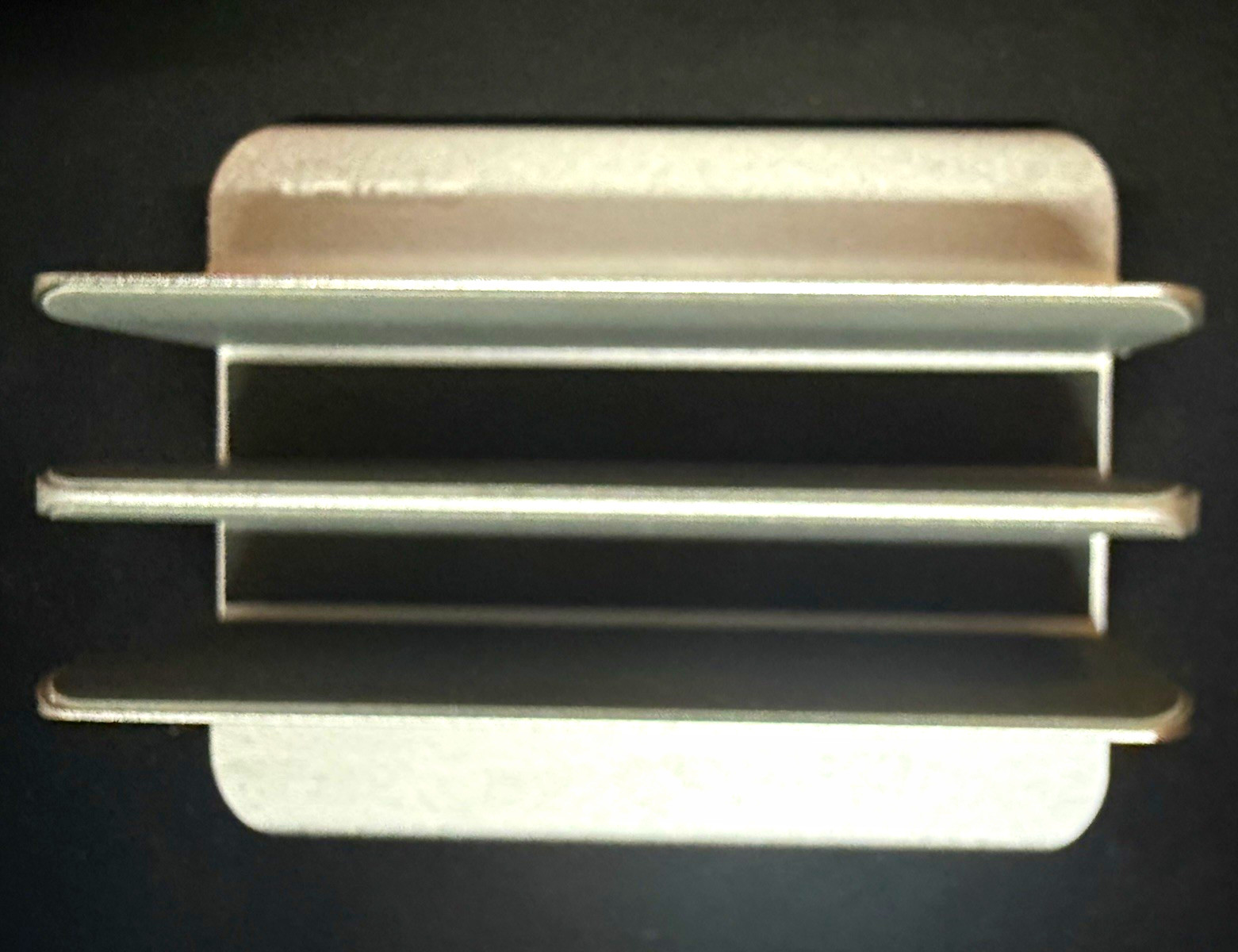 Silver Aluminum Laptop Stand/Holder with Base Plate, 4-Slot Bracket Design