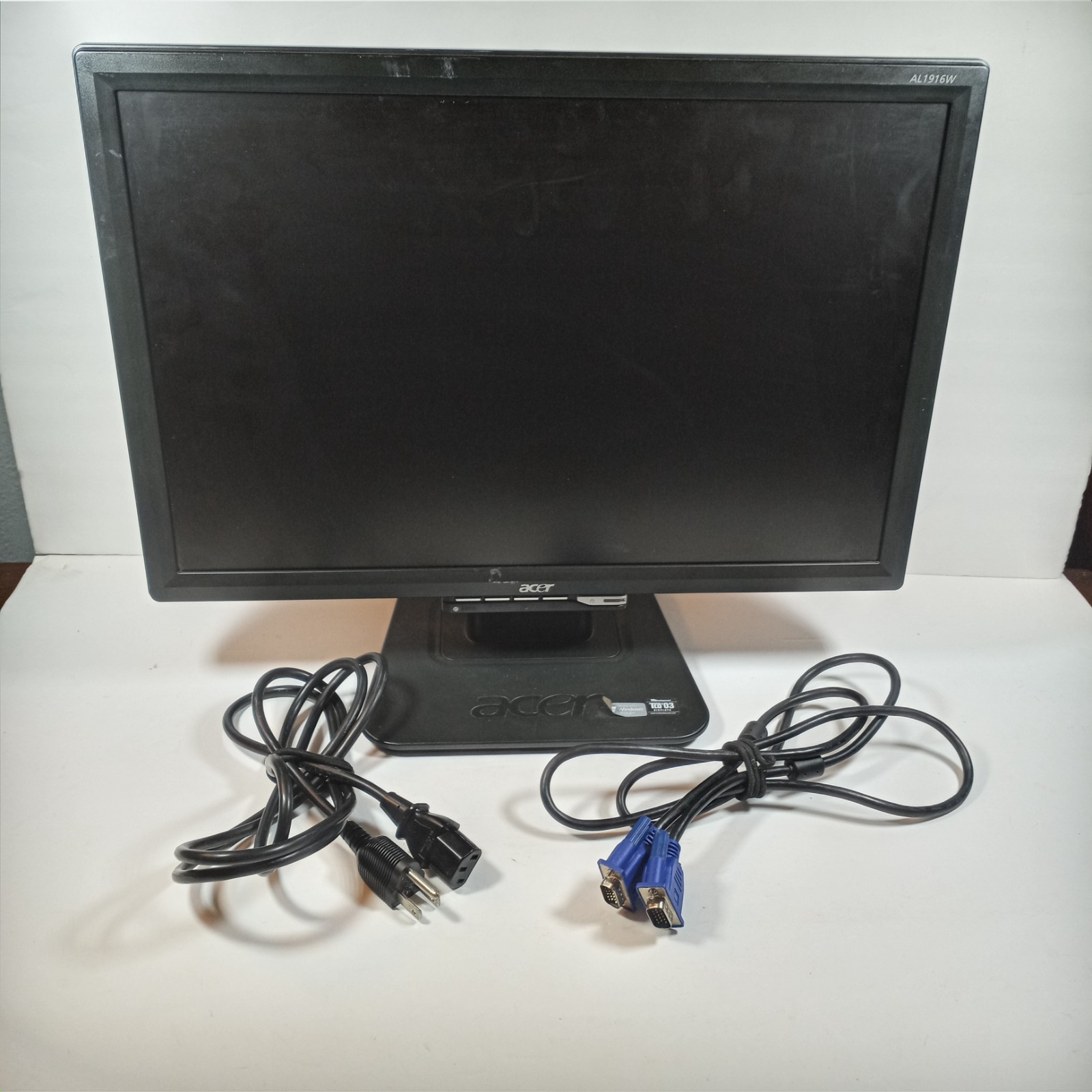 Acer AL 1916W A  LCD Monitor   VGA Widescreen Display 19" Working with Cables