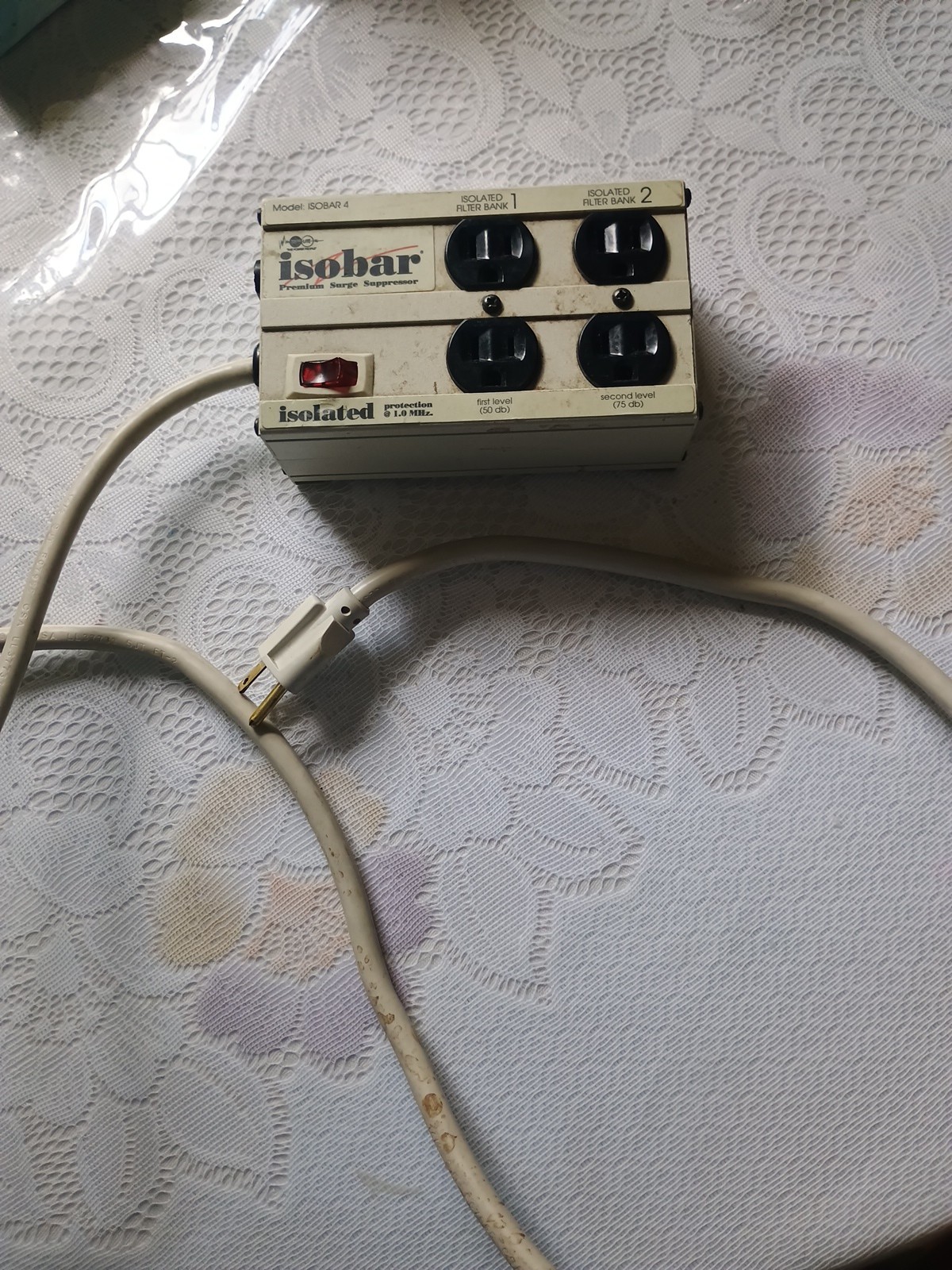 Tripp-Lite Isobar Ultra Diagnostic Surge Protector 4 Outlets Tested Working