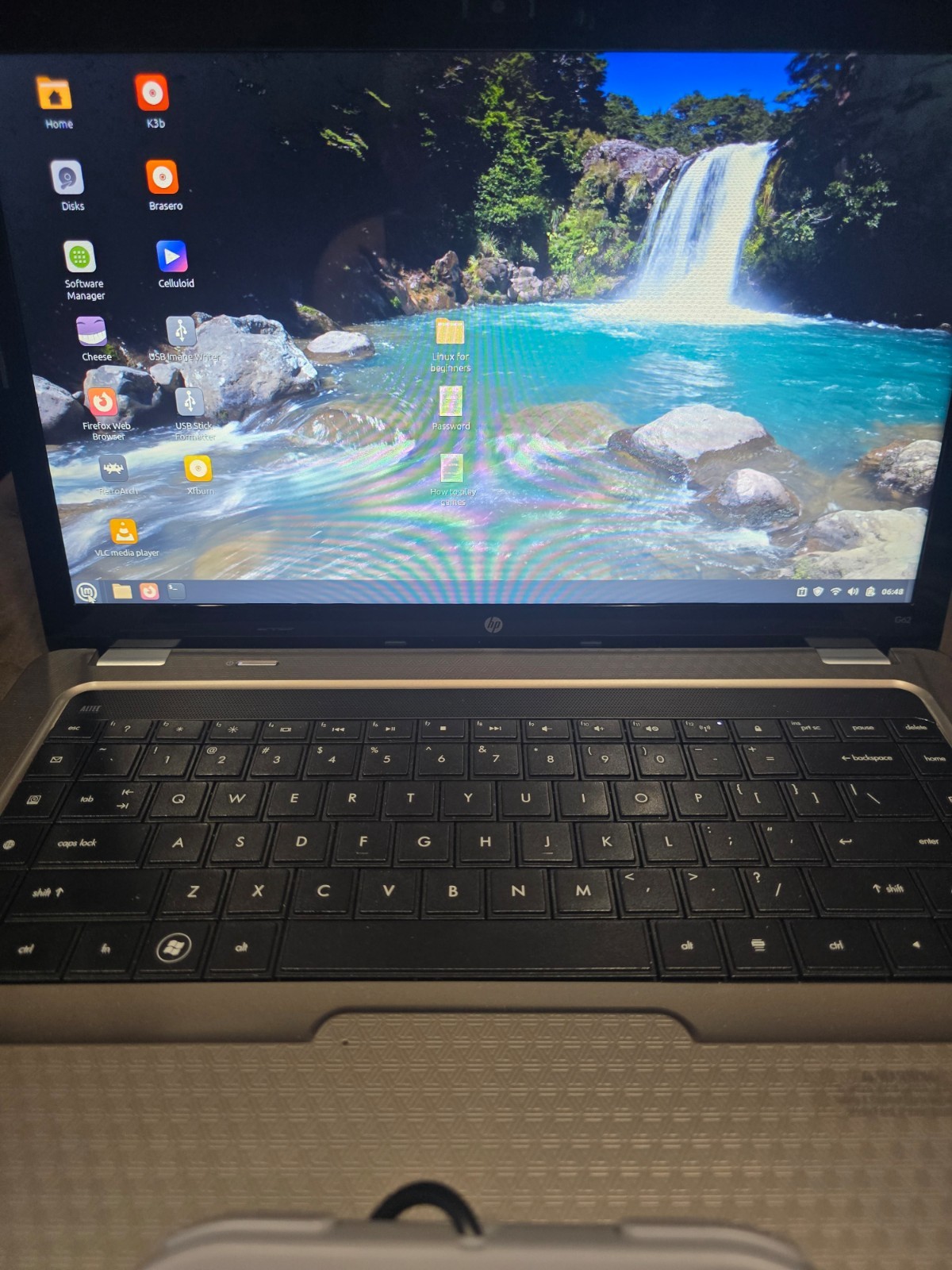 Laptop -15.6" Linux-OS-Internet Ready W/Game Controller