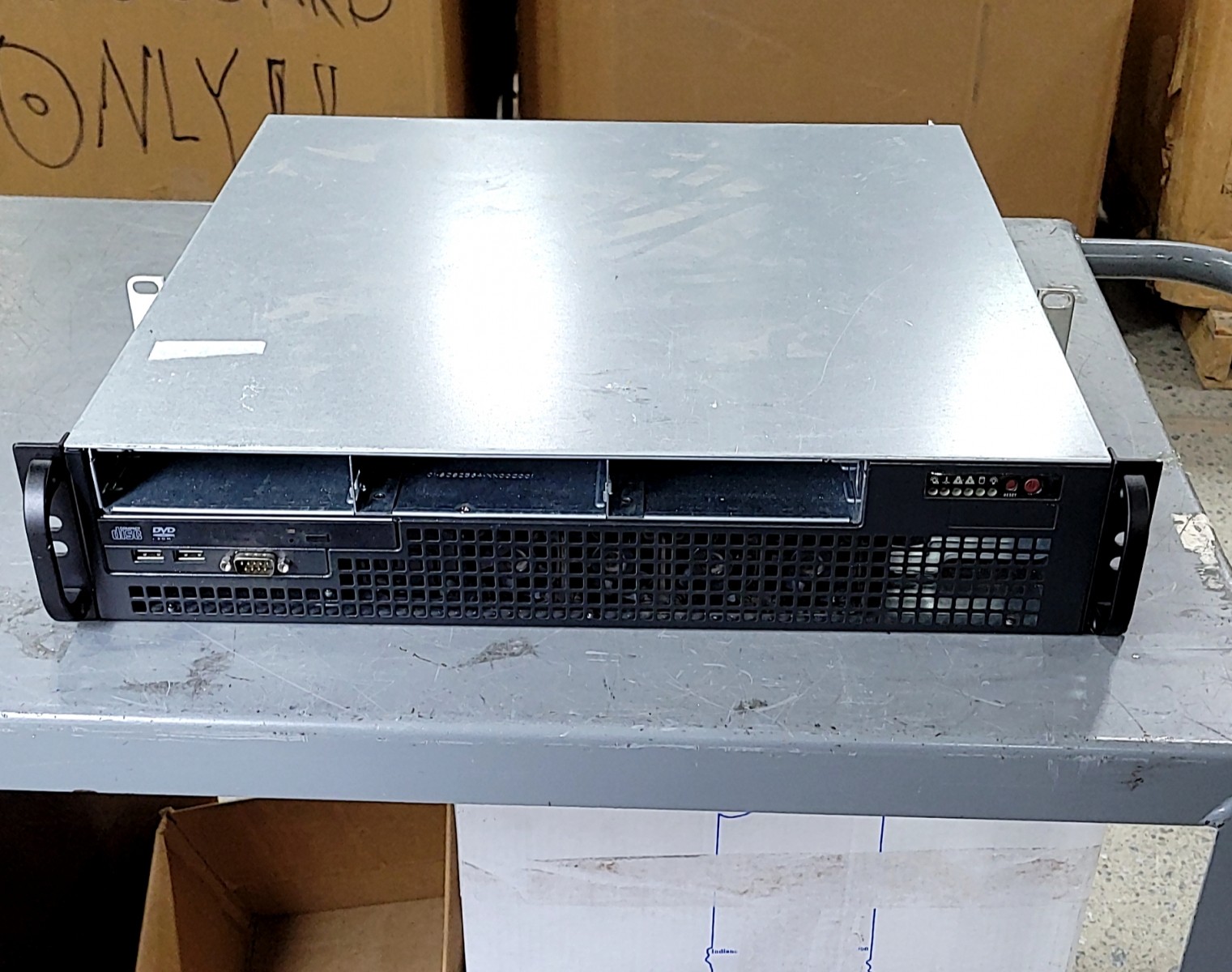 SUPERMICRO PHOENIX Rackmount Server XEON E5310 4GB SEE NOTES