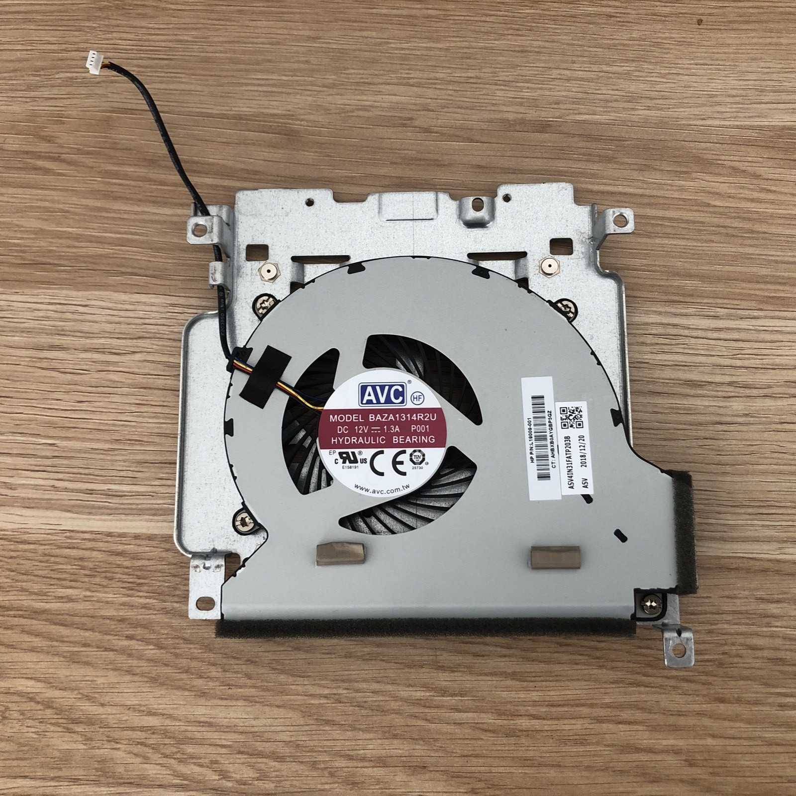 Genuine HP EliteOne 800 AIO  G4 cooling  Fan with Bracket L19009-001