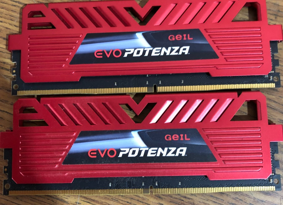 Geil Evo Potenza 8GB PC4-19200 RAM Memory Cards - Lot of 2 - Untested